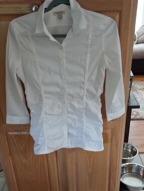 Womens Burberry White Ruched Blouse  3/4 Sleeves Size 8